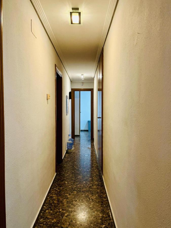 Apartamento Compartido Con Vista Al Puerto Valencia Apartment Exterior photo
